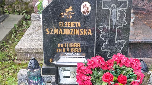 Grób Elżbieta Szmajdzińska