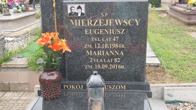 Grób Marianna Mierzejewska