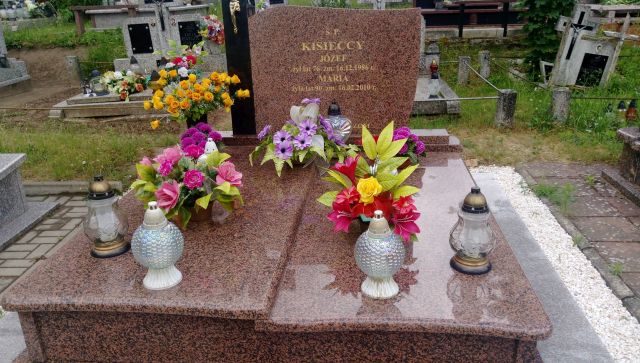 Józef Kisiecki 1910 Gołdap - Grobonet - Wyszukiwarka osób pochowanych