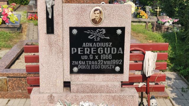 Grób Arkadiusz Pereguda