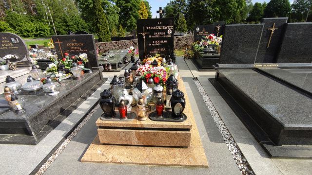 Dariusz Taraszkiewicz 1983 Gołdap - Grobonet - Wyszukiwarka osób pochowanych