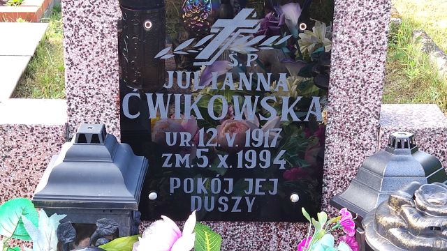 Grób Julianna Ćwikowska