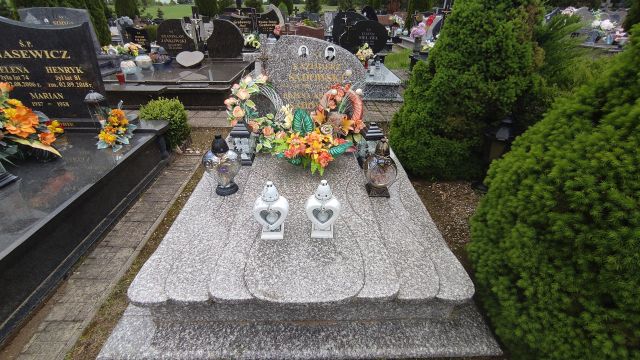 Bożena Sadowska 1961 Gołdap - Grobonet - Wyszukiwarka osób pochowanych