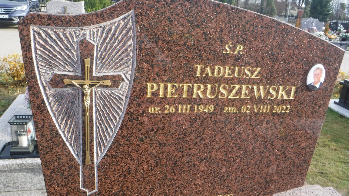 Grób Tadeusz Pietruszewski